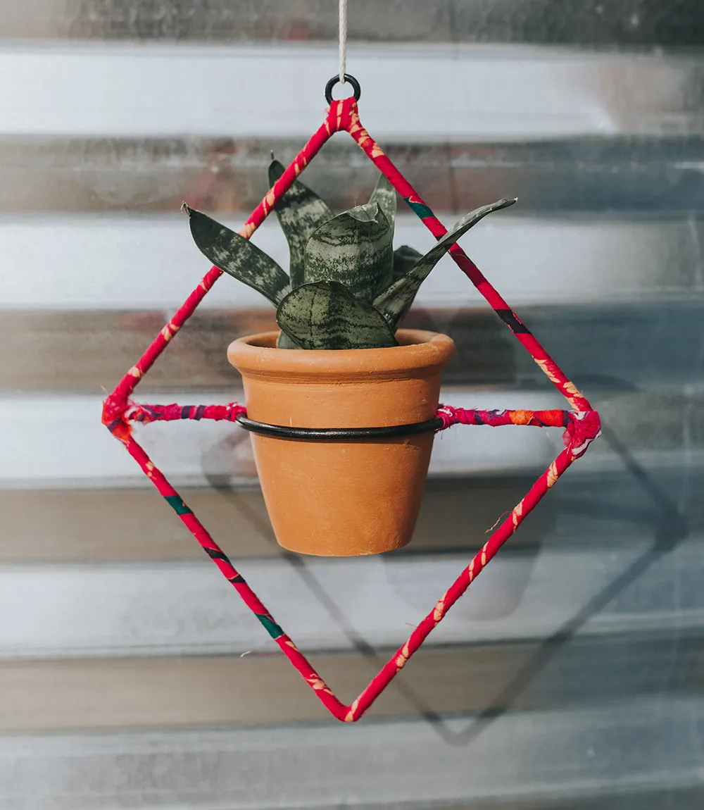 Air Element Diamond Hanging Planter with Terracotta Pot