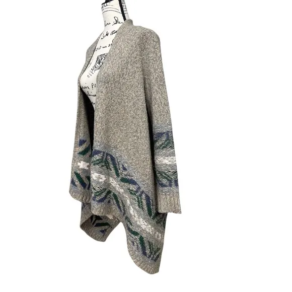 American Eagle Draped Oversized Open Cardigan Bohemian Aztec Size M Grey/Cream