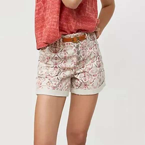 ANTHROPOLOGIE PILCRO THE WANDERER BOHO PRINT BUTTON FRONT CUFFED SHORTS **NWT**
