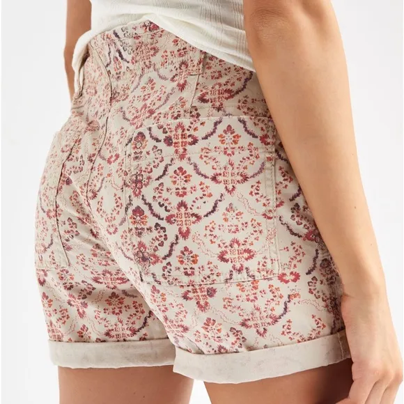 ANTHROPOLOGIE PILCRO THE WANDERER BOHO PRINT BUTTON FRONT CUFFED SHORTS **NWT**