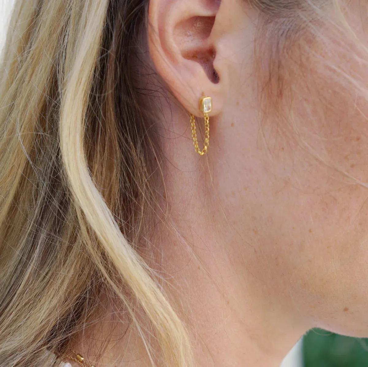 ASTRID STUD GOLD