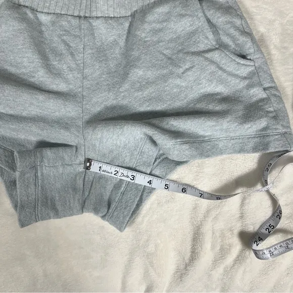 CAbi Style 6647 Wind Down Light Blue Shorts Women’s Size S
