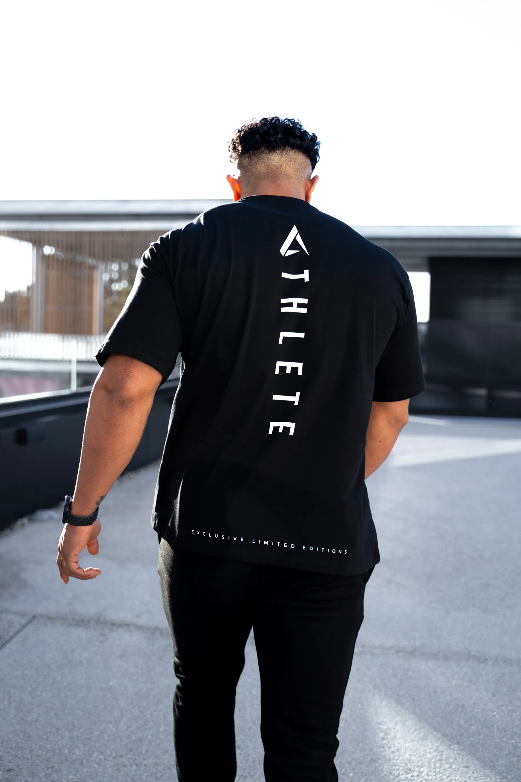 Camiseta ONYX™️ Fitted - Black