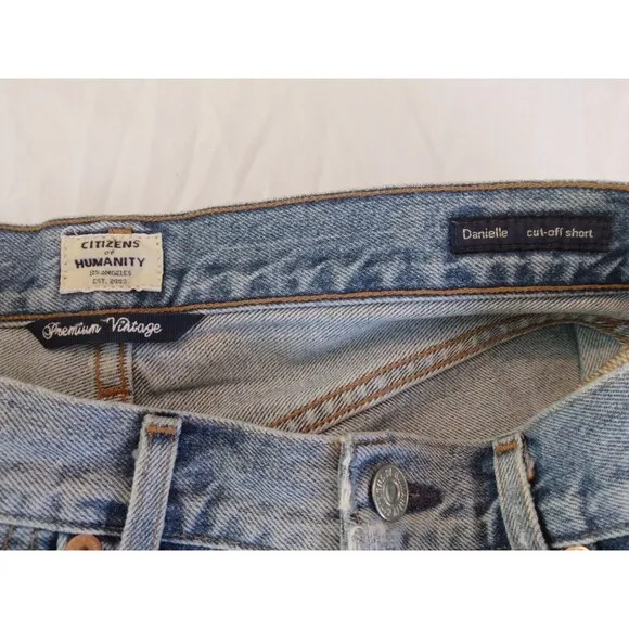 Citizens of Humanity Danielle Cut Off Denim Shorts 27 Light Wash Distressed High