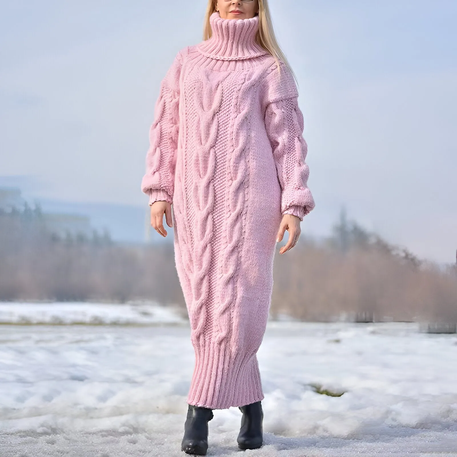 Frida | Cozy knit dress with oversized turtleneck