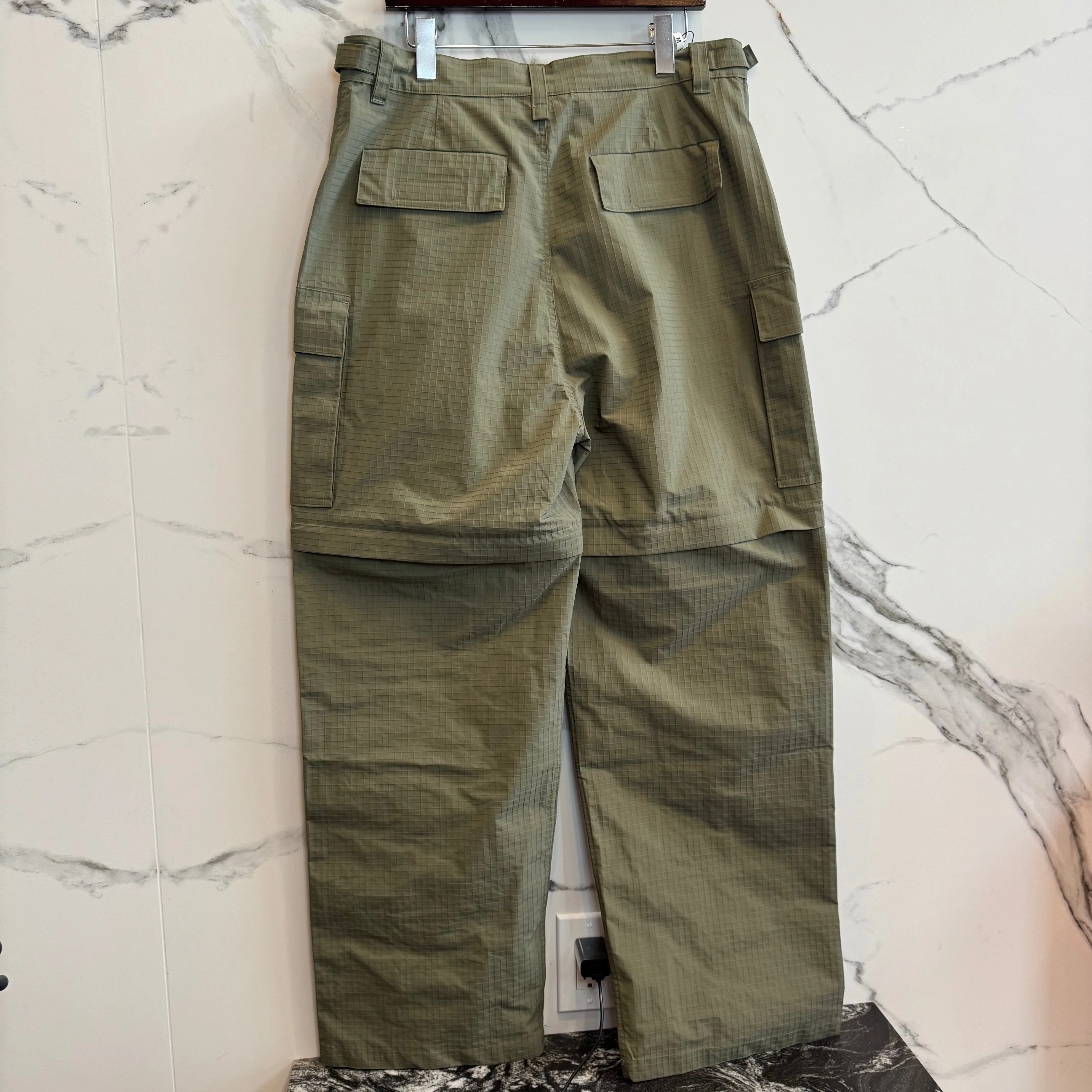 GV Gallery Tanker Cargo Zip Off Shorts Olive Size M