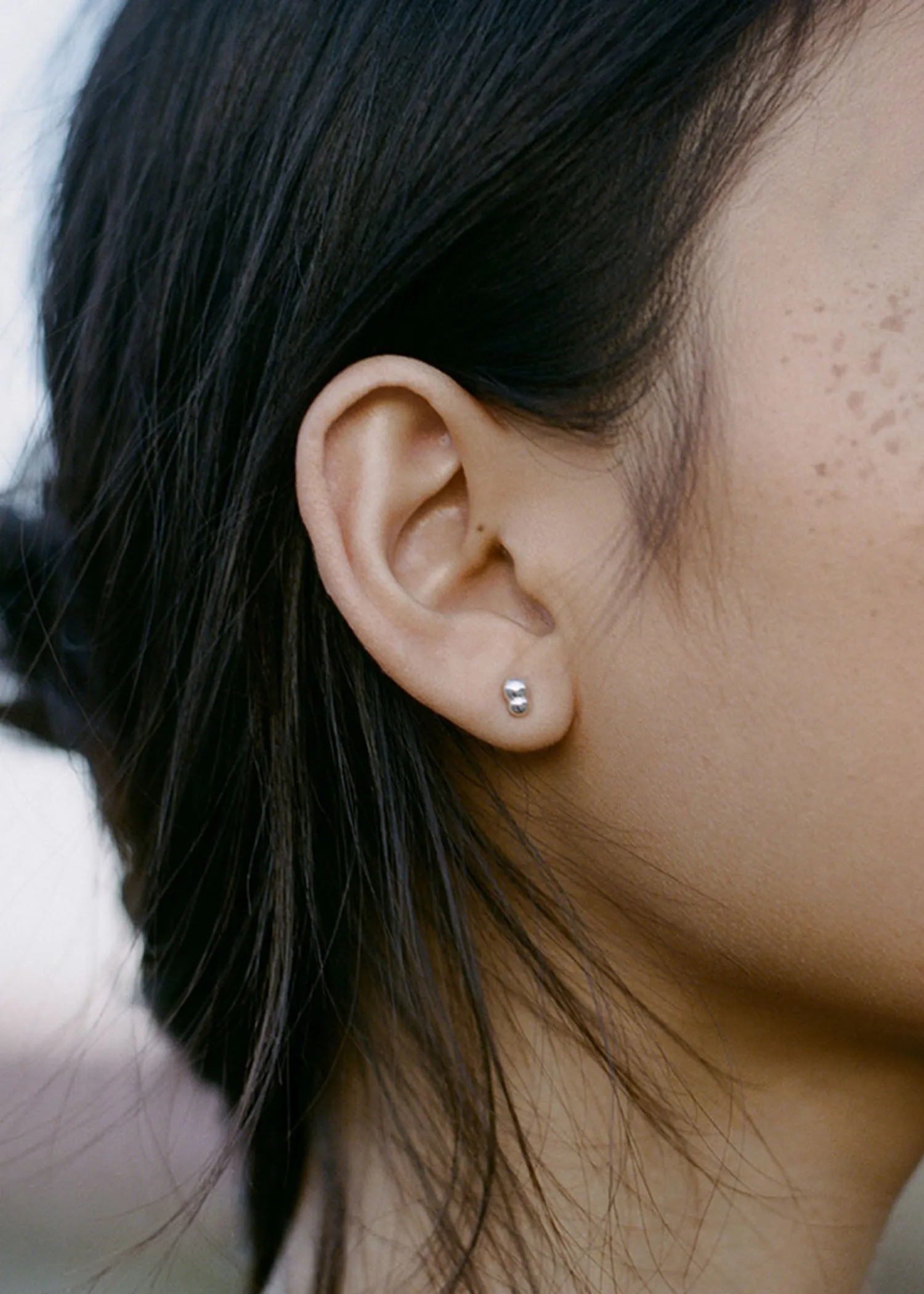 In Stock | Smooth Bela Studs