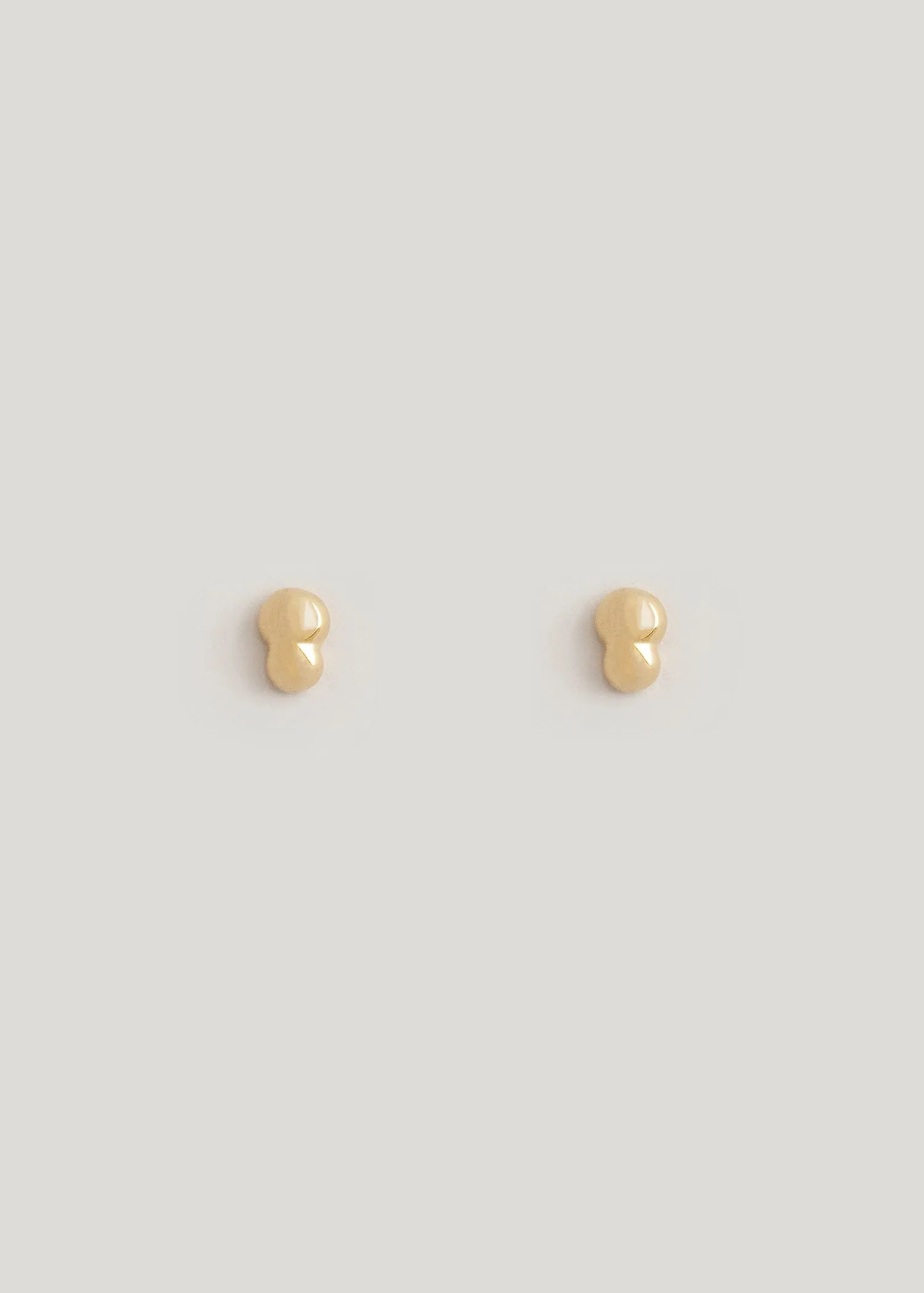 In Stock | Smooth Bela Studs