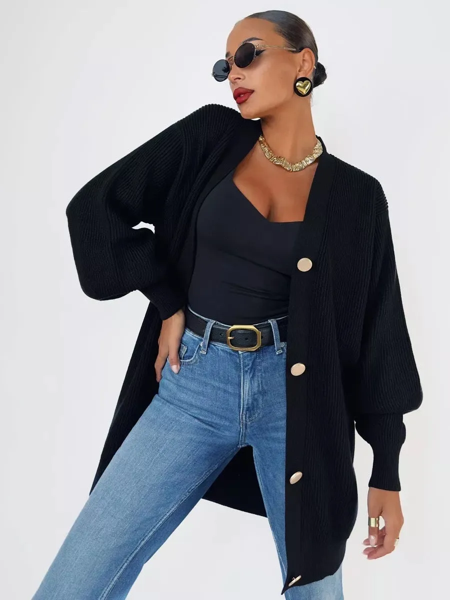 IONIA - Women's Oversized Knit Button Cardigan