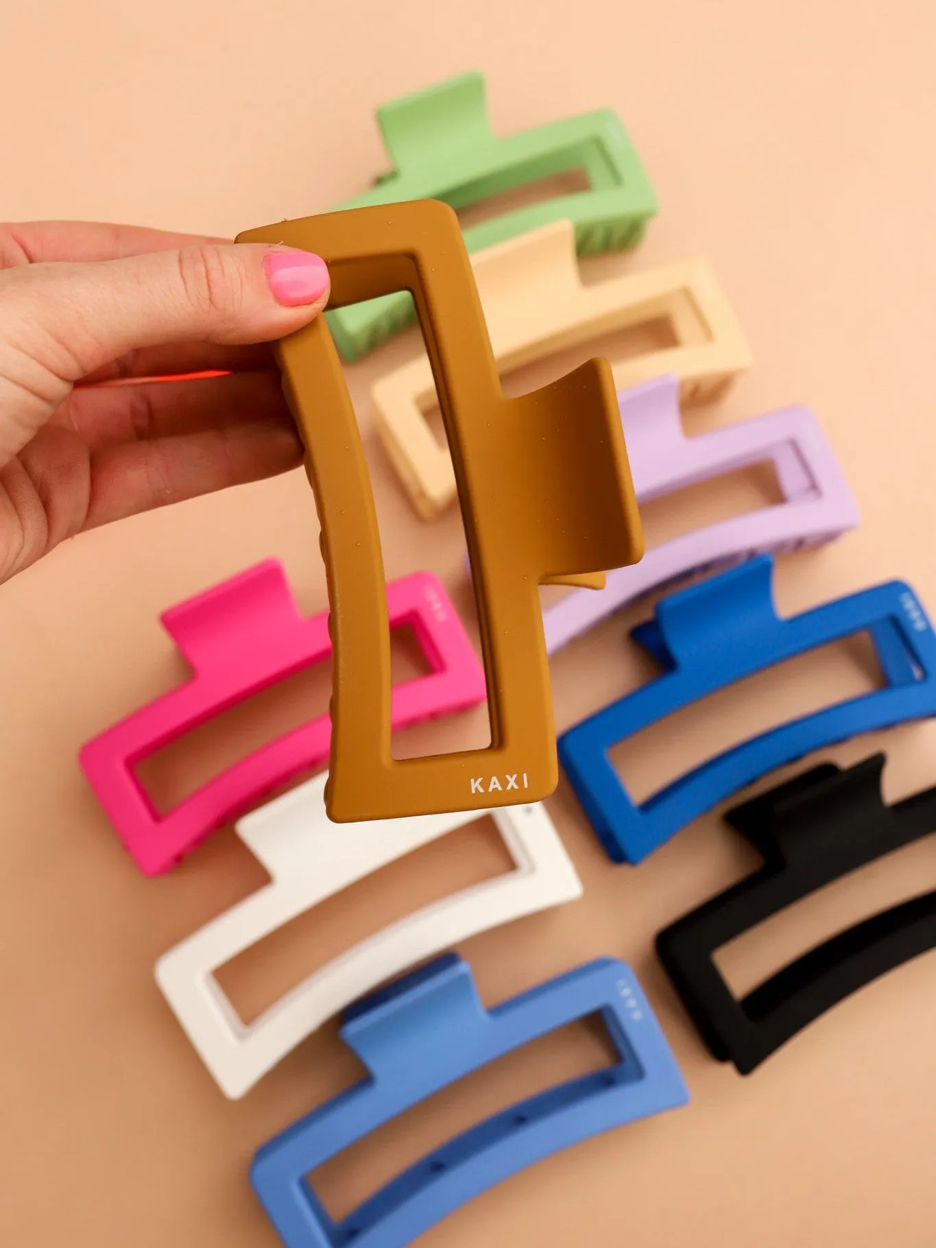 KAXI JUMBO RECTANGLE CLAWS (PLASTIC 10 COLORS)