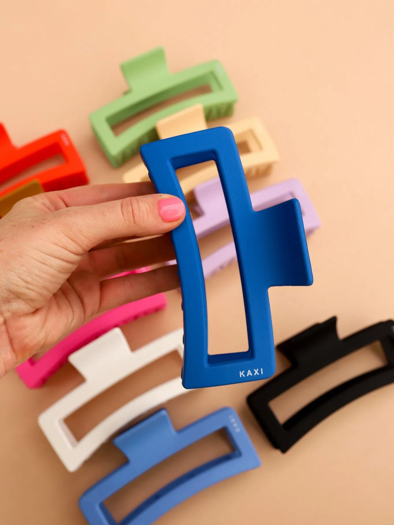 KAXI JUMBO RECTANGLE CLAWS (PLASTIC 10 COLORS)