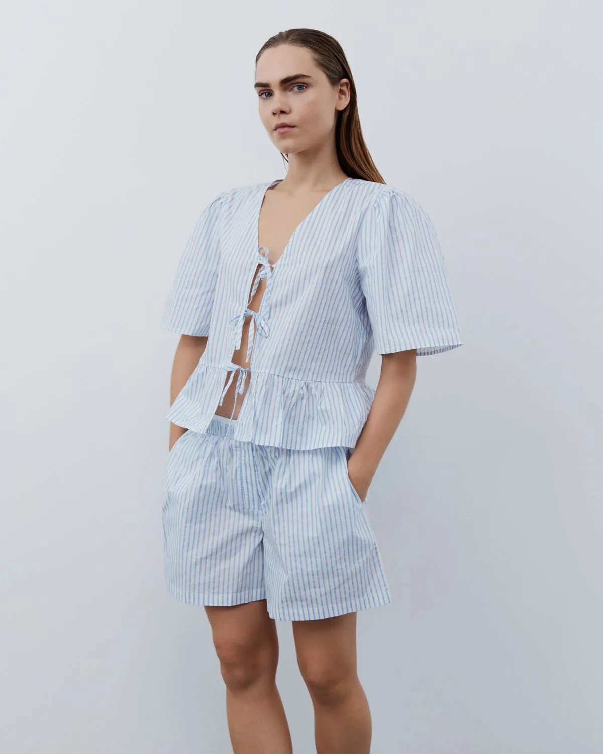 KickiSW Shorts - Light Blue striped