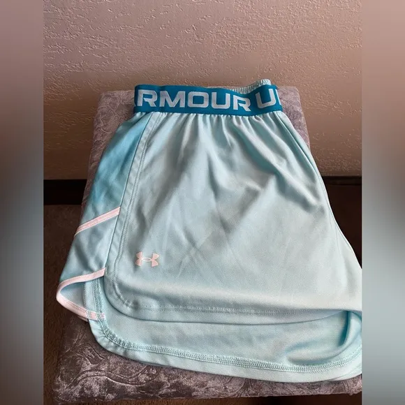 Large Under Armour Short Bundle