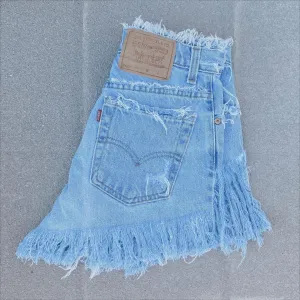 Levi’s 505 Frayed Shorts