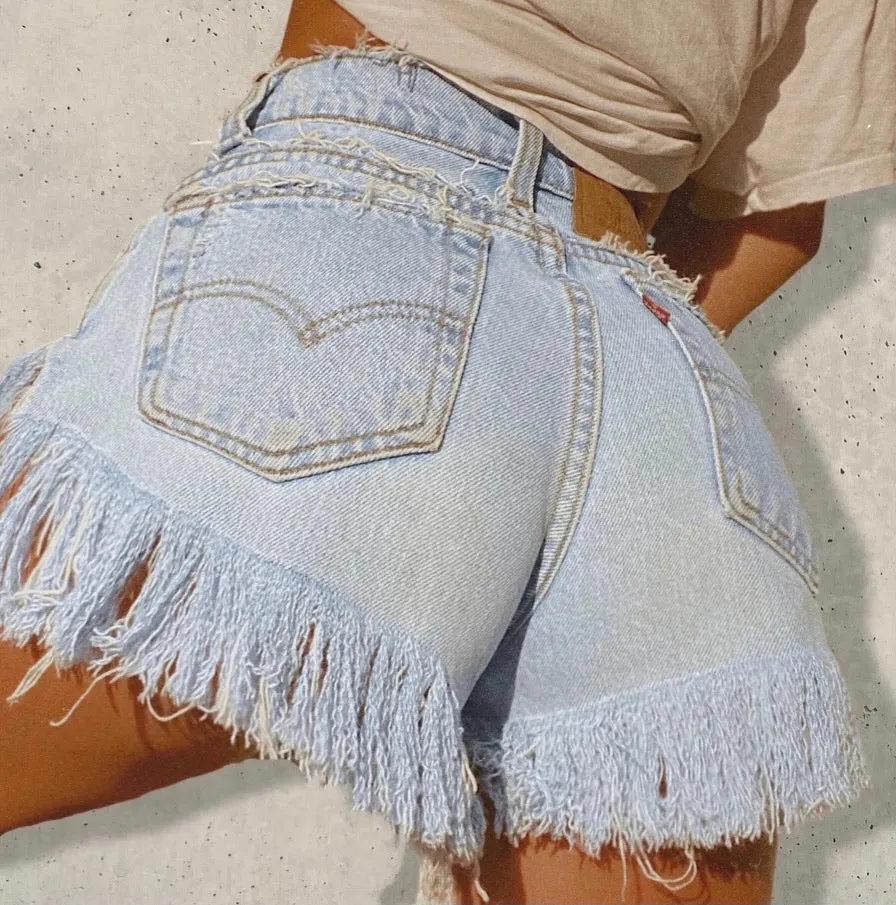 Levi’s 505 Frayed Shorts