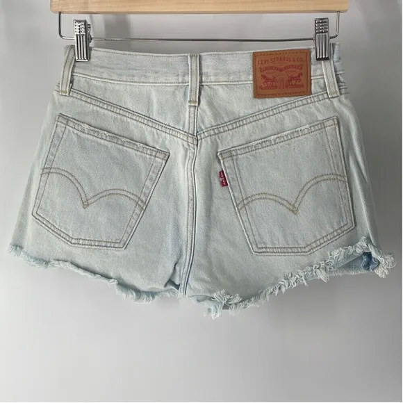LEVI’S jean shorts frayed hem light blue distressed summer beach sz 25