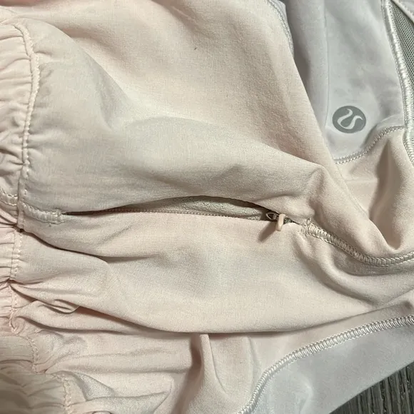 Lululemon Hotty Hot Short *AsymButter Pink / Light Chrome / Light Chrome Size 4