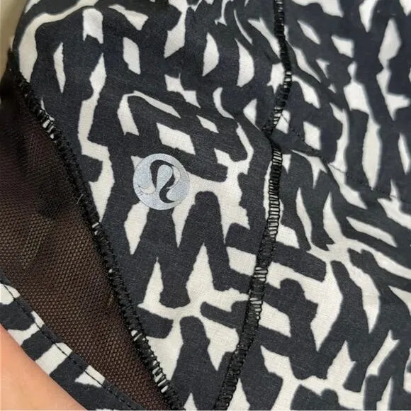 LULULEMON Hotty Hot Short Net Pop White Black {OO51}