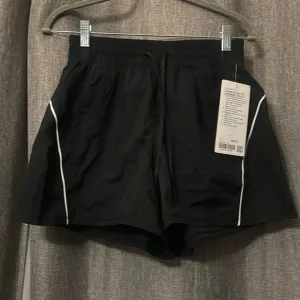 Lululemon shorts for women