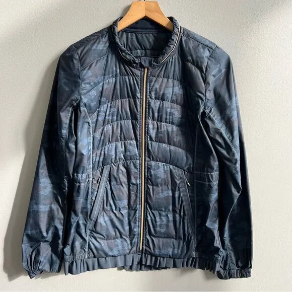 Lululemon Spring Fling Puffy Windbreaker Heathered Lotus Camo Oil Slick Blue 8