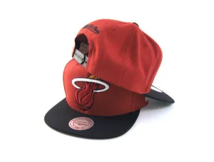 Miami Heat Mitchell and Ness Oversized Logo Snapback Hat (TEAM COLORS)
