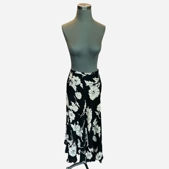 NWT JONES NEW YORK Skirt Black Cream Floral Silk Skirt Flirty Maxi Skirt