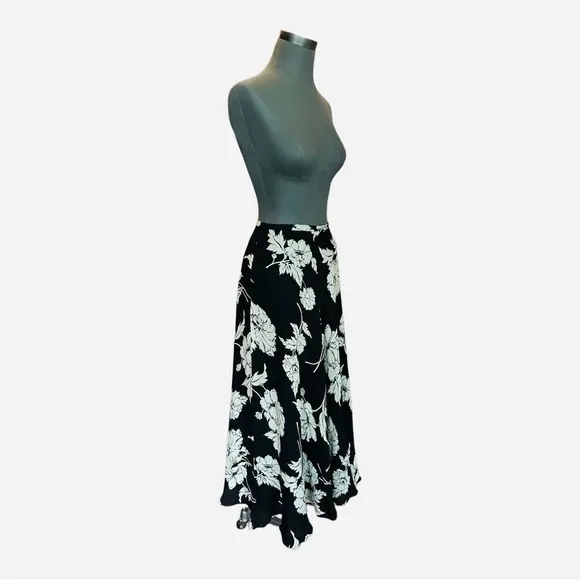 NWT JONES NEW YORK Skirt Black Cream Floral Silk Skirt Flirty Maxi Skirt