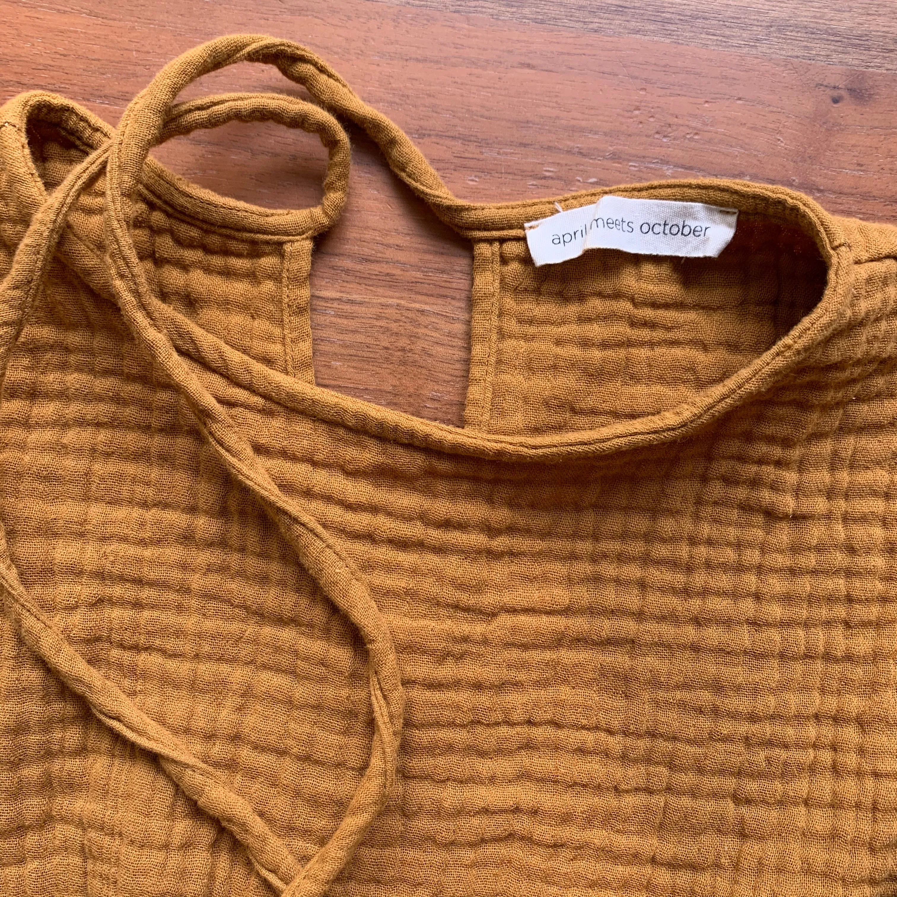October Top Mustard