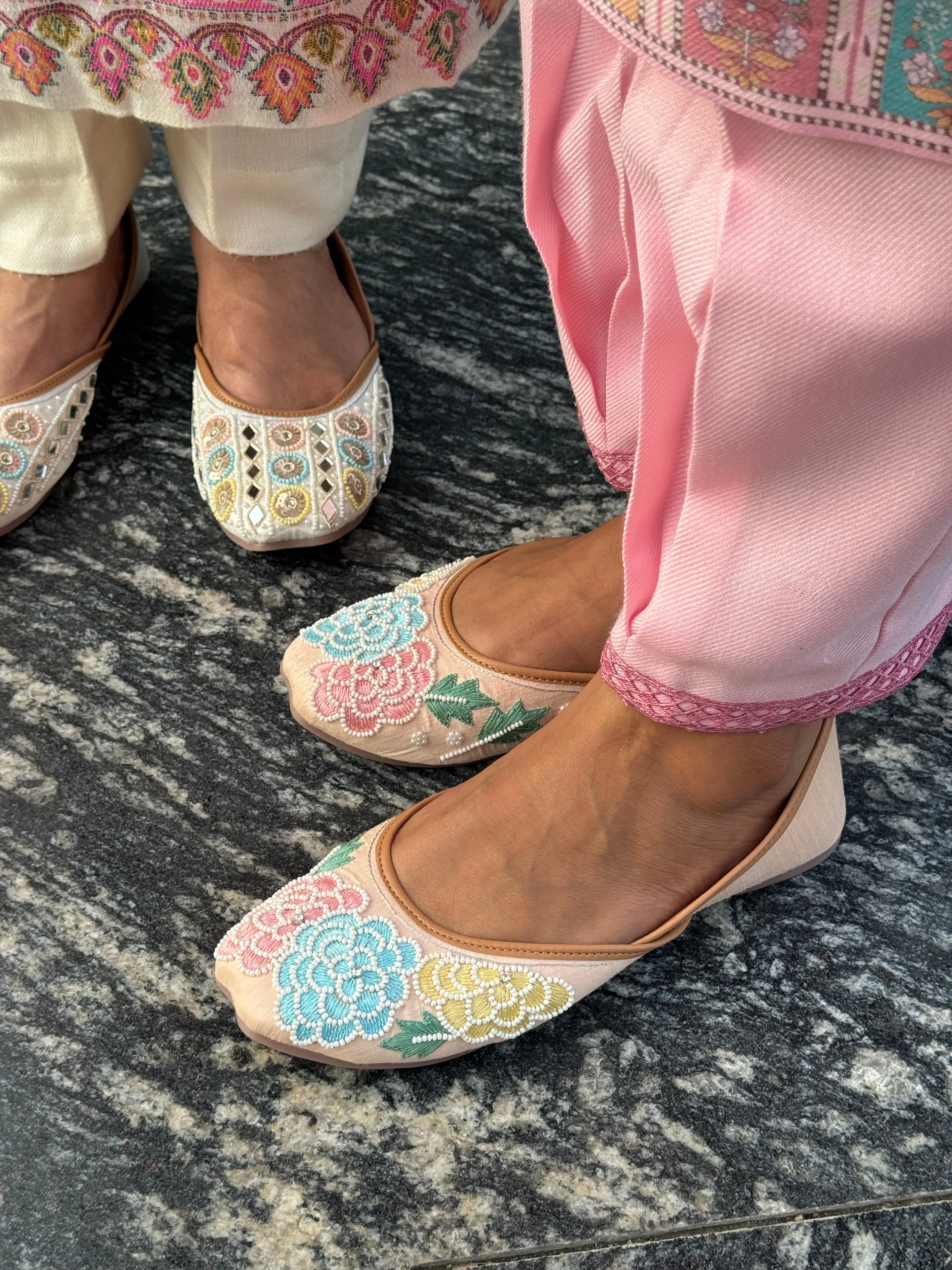 Pastel Phulkari Punjabi Jutti