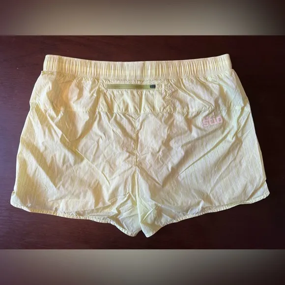 Stio women’s second light shorts. 4” inseam. Size Large. NWT.