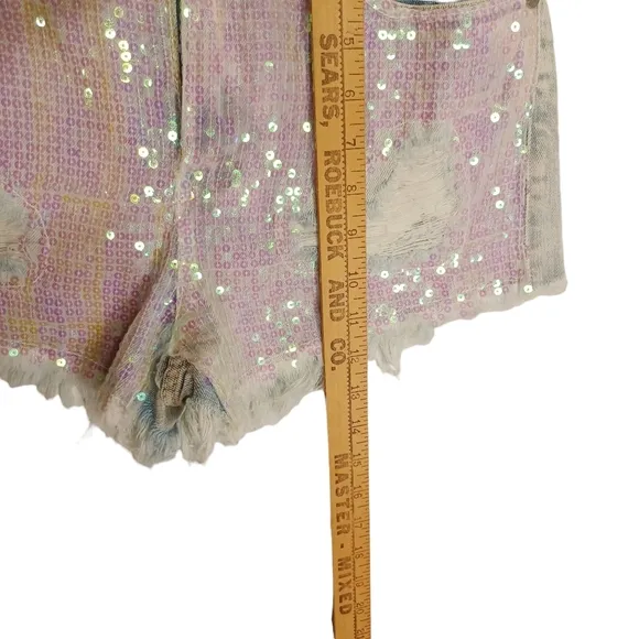 SUNSET SPRING Iridescent Sequin Front Distressed Raw Hem Light Denim Shorts 26