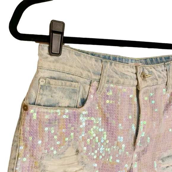 SUNSET SPRING Iridescent Sequin Front Distressed Raw Hem Light Denim Shorts 26
