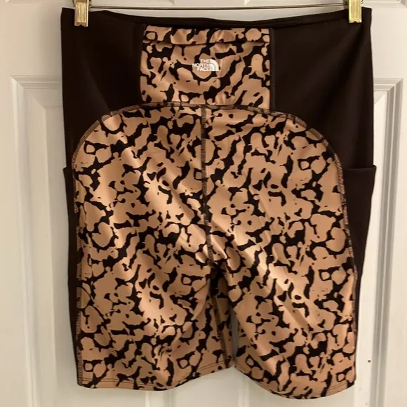 The North Face Athletic/Athleisure Compression Shorts, NWT!